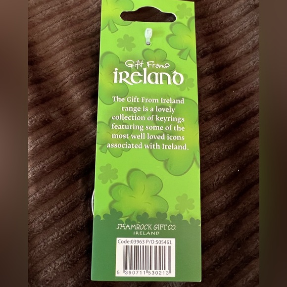 New Leprechaun Silver Keychain - Picture 4 of 4